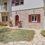 Stone House In Katouna With Garden Dom wakacyjny *