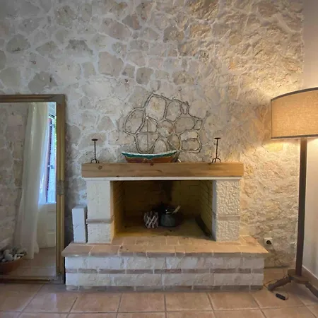 Holiday home Stone House In With Garden *