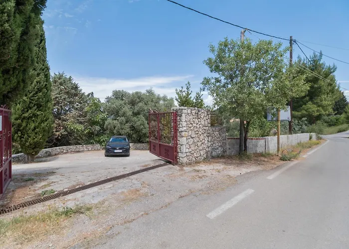 度假居 Stone House In Katouna With Garden Lefkáda