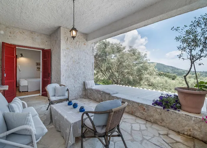 Stone House In Katouna With Garden * Lefkáda