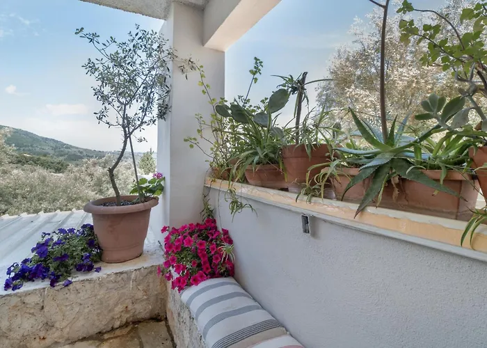 度假居 Stone House In Katouna With Garden Lefkáda
